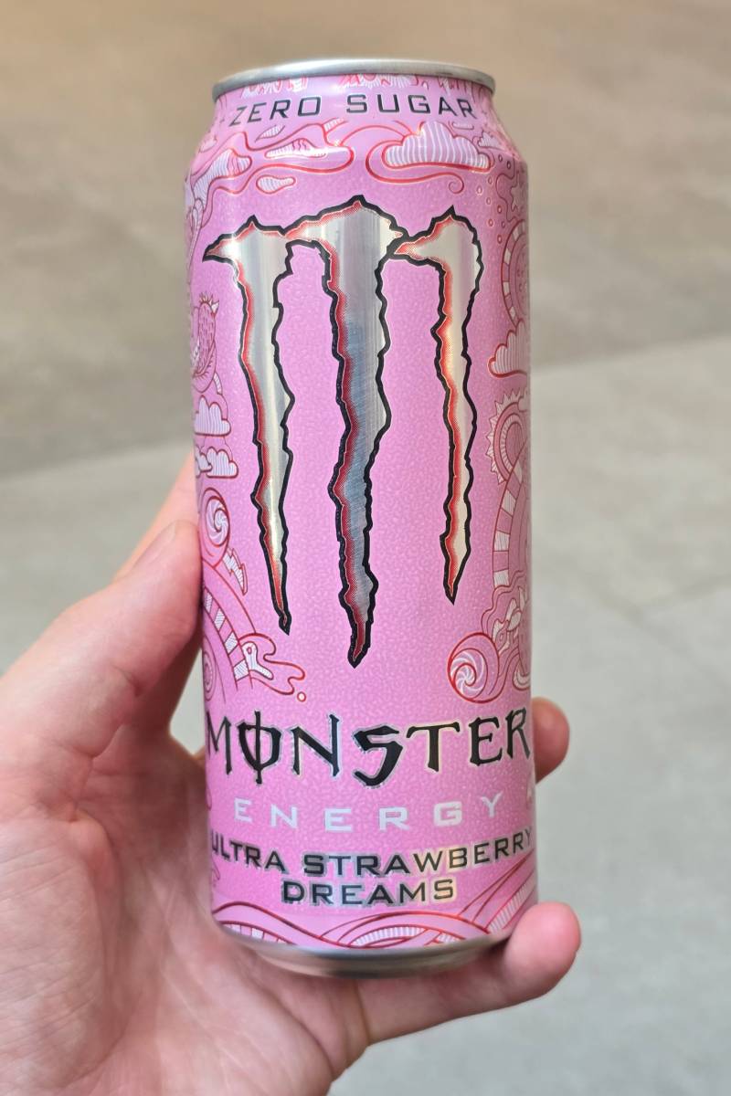 Monster Ultra Strawberry Dreams