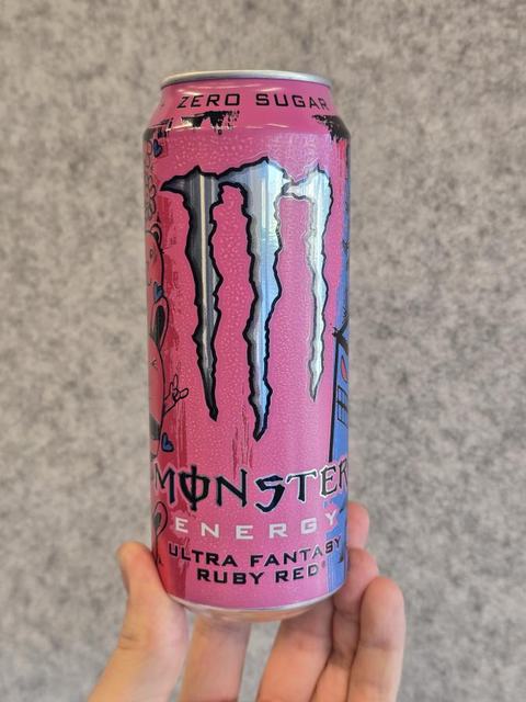 Monster Ultra Fantasy Ruby Red